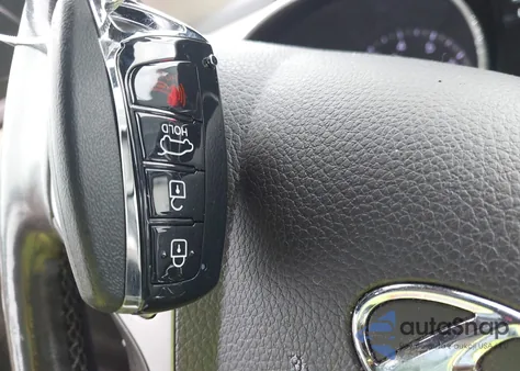 2013 Hyundai Santa Fe Limited z USA, uszkodzony, nr VIN KM8SR4HF5DU003517